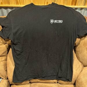 Black heybo dog tee.